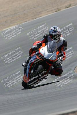 media/Apr-09-2023-SoCal Trackdays (Sun) [[333f347954]]/Turn 10 (115pm)/